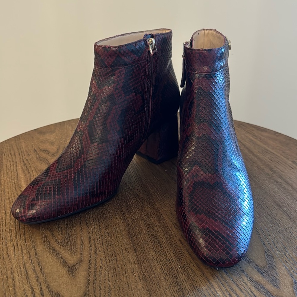 Kate Spade NWOT Adalyn Boots Size 9